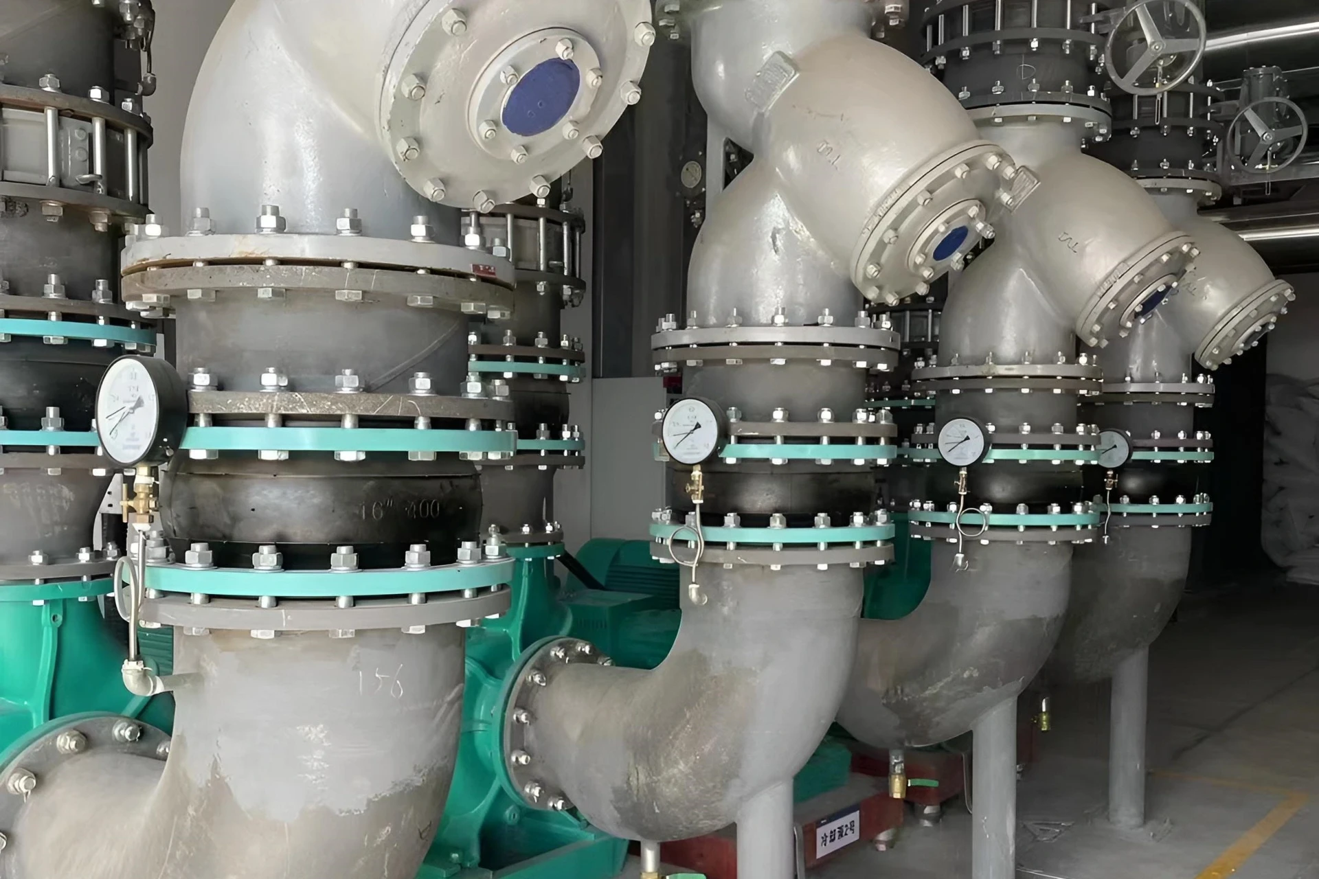 What are rubber expansion joints used for What are rubber expansion joints used for